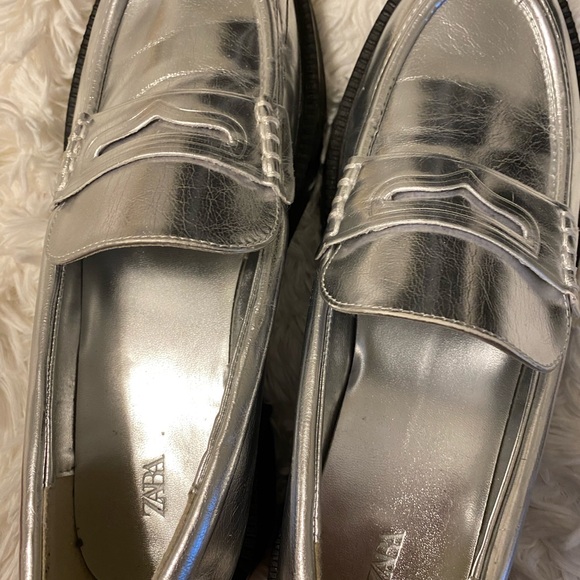 Silver loafers from Zara size 40 - Picture 2 of 7